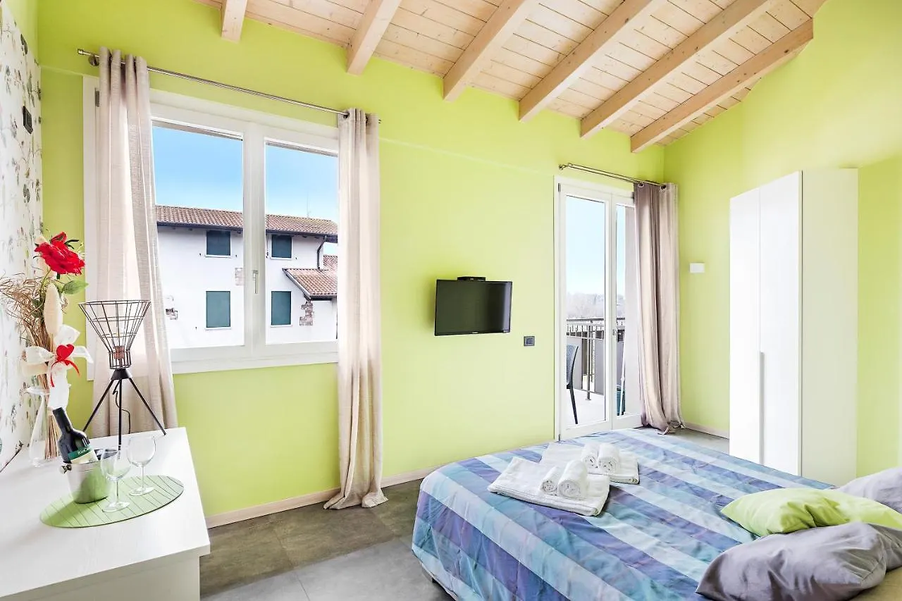 Marylinda Bed & Breakfast Desenzano del Garda Italy